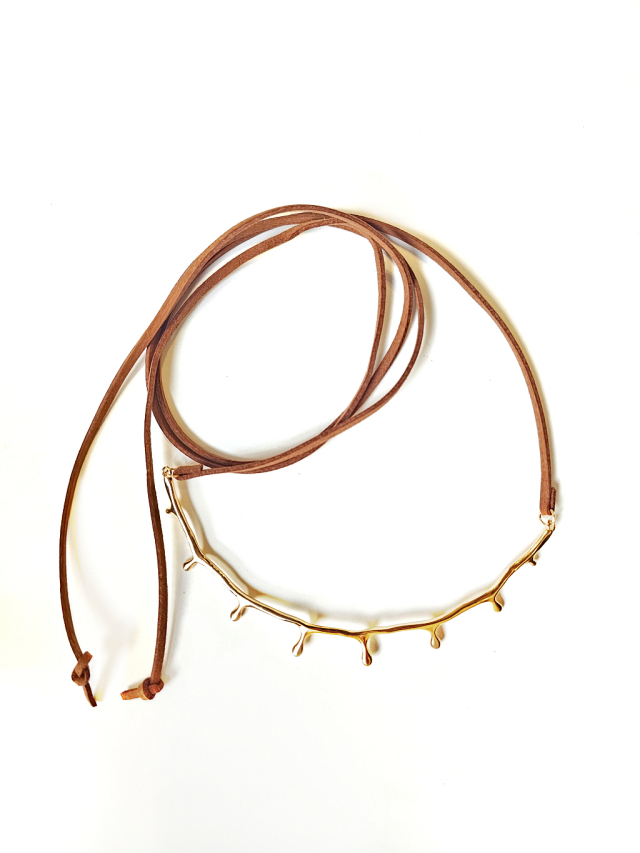 Colar Couro Camura Caramelo Arco Organic